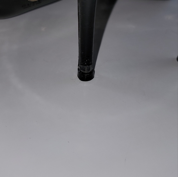 Black Patent GUCCI Split Pumps - Picture 6 of 15